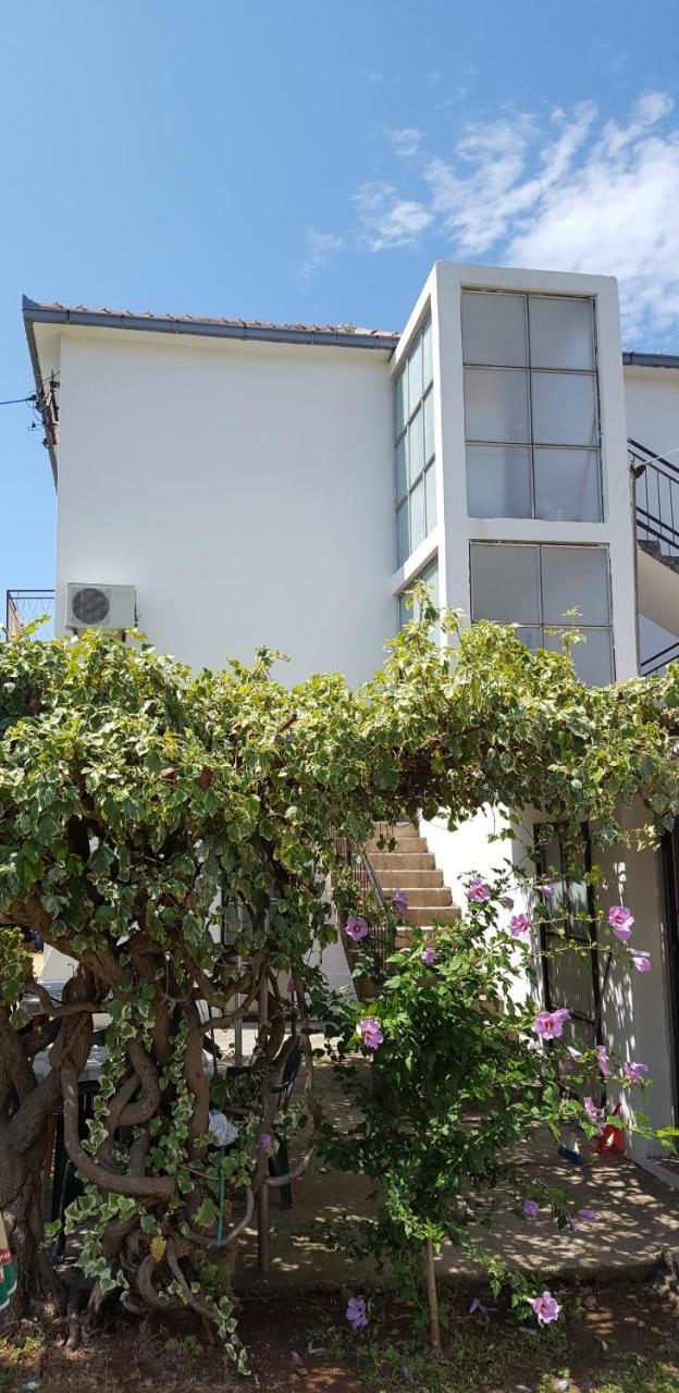 Apartments Radulovic Ulcinj Exterior photo